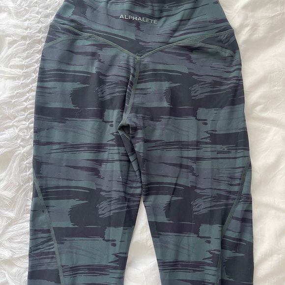 Alphalete surface power legging - Picture 2 of 4